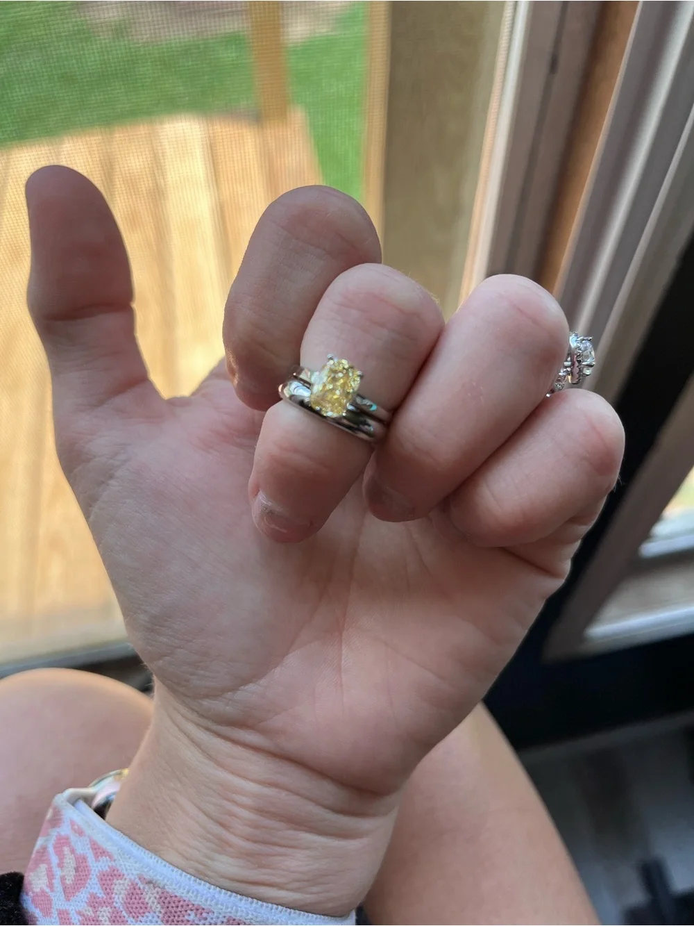 Yellow Gemstone Solitaire Ring in Silver Band 316L steel size 4